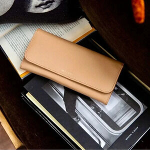Mejuri Wallet Leather  Trifold Jewelry Wallet